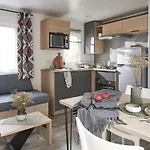 Kemping Mobil-home Avec Terrasse Pour 6 Personnes - Api-1-52-1187 *