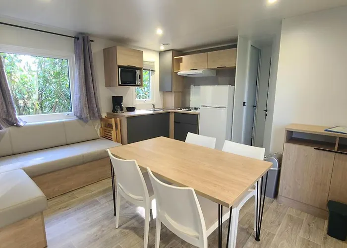 Mobil-home Avec Terrasse Pour 6 Personnes - Api-1-52-1187 캠프장